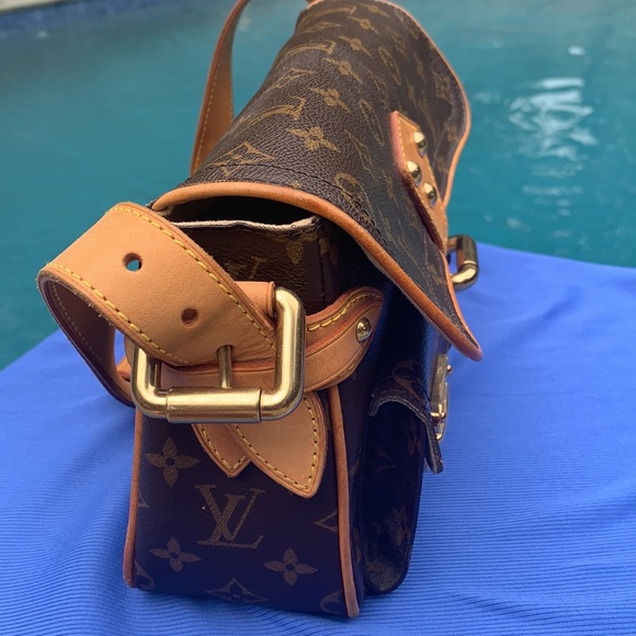 Authentic Preowned Louis Vuitton Shoulder Bag - Picture 8 of 14